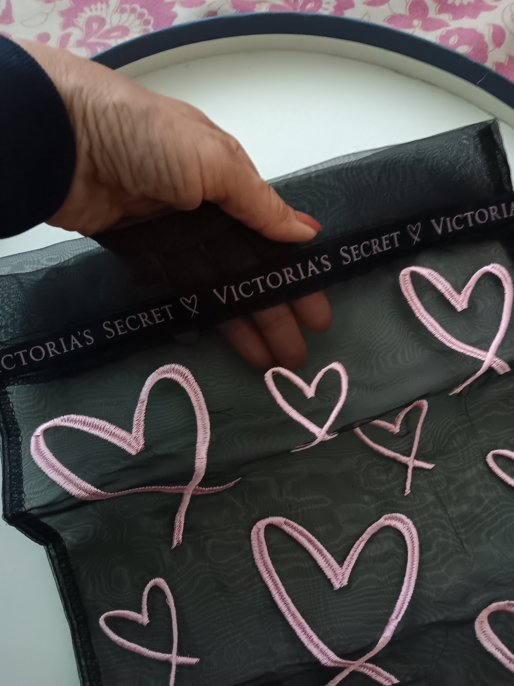 VS Drawstring Bag! - Picture 3 of 4